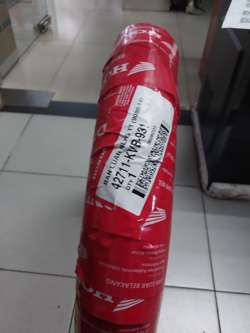 BAN BELAKANG NON TUBELESS MERK HONDA MATIC 90/90-14
