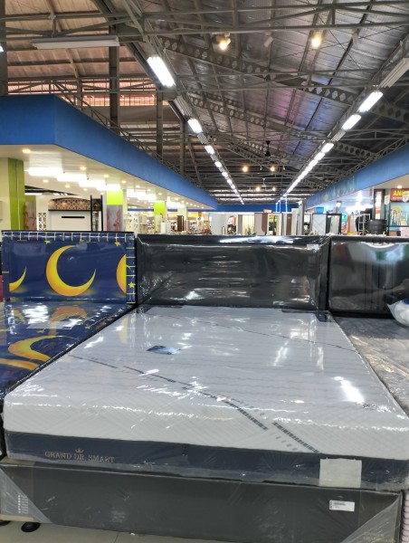 Paket Divan Dan sandaran 140 X 200 (Divan Serenity dan Sandaran Viola)