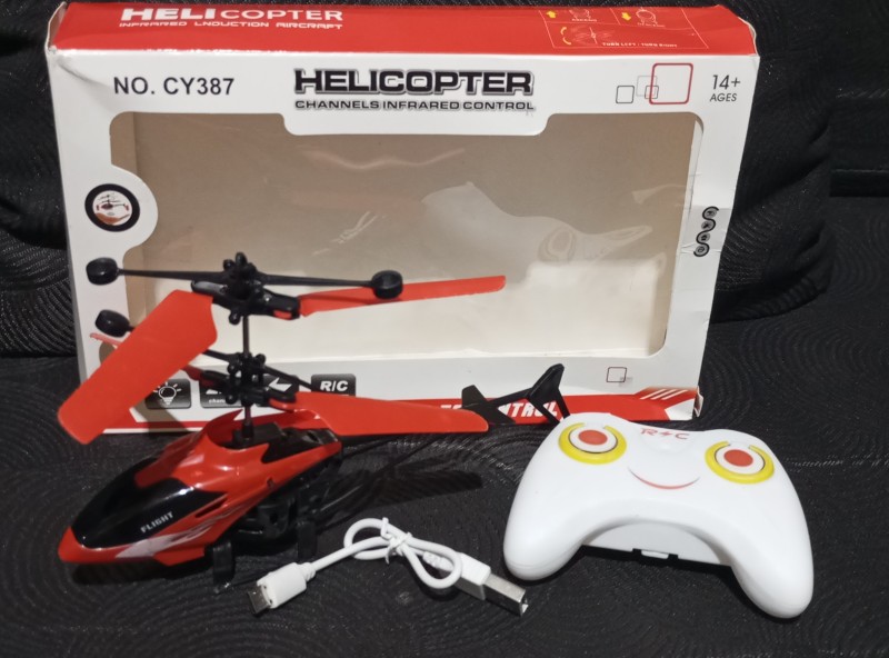 Helikopter + remot warna merah