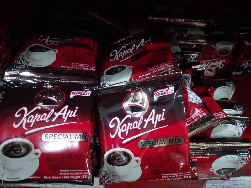 Kopi Kapal Api Sepesial Mix 23g