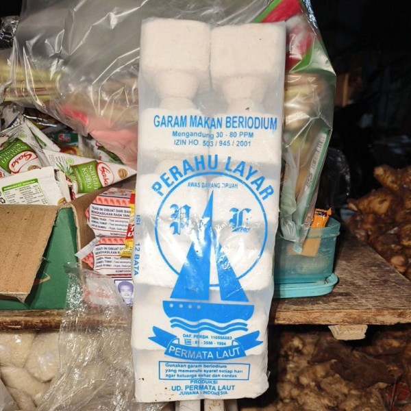 Garam Bata Perahu Layar