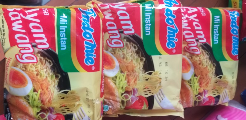 indomie ayam bawang