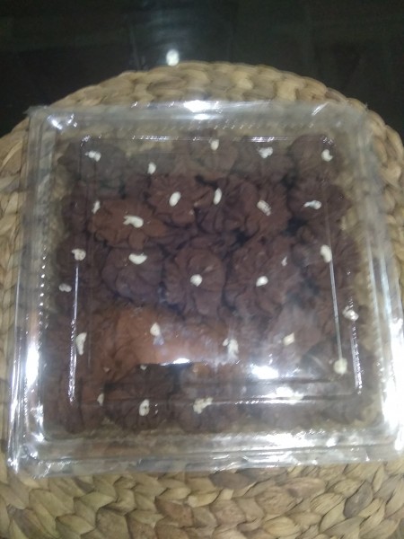 Kue dahlia coklat