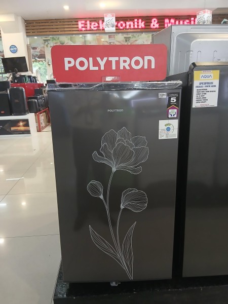 KULKAS POLYTRON 157 TY
