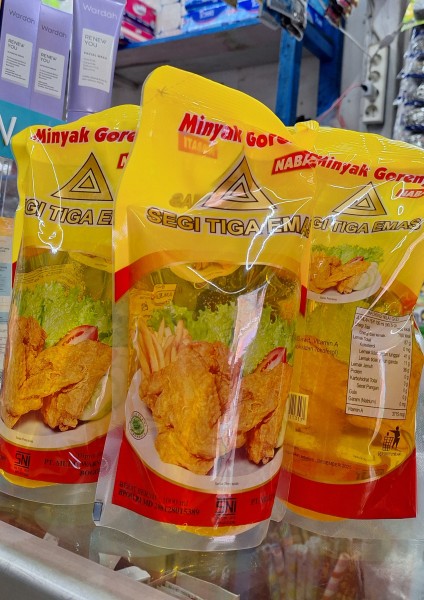 GROSIR 1dus Minyak segitiga emas